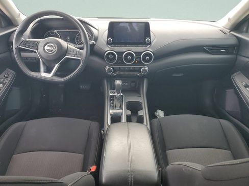 Used 2024 Nissan Sentra SV FWD image 11