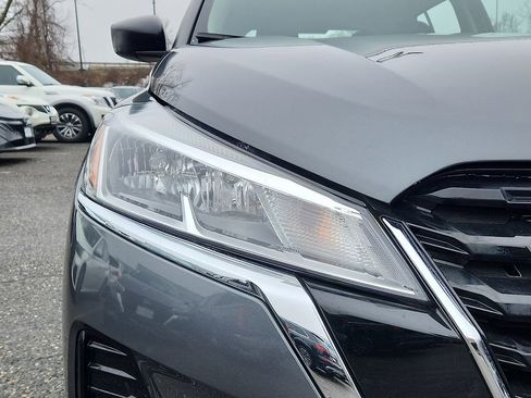Certified 2025 Nissan Kicks Play S FWD image 10