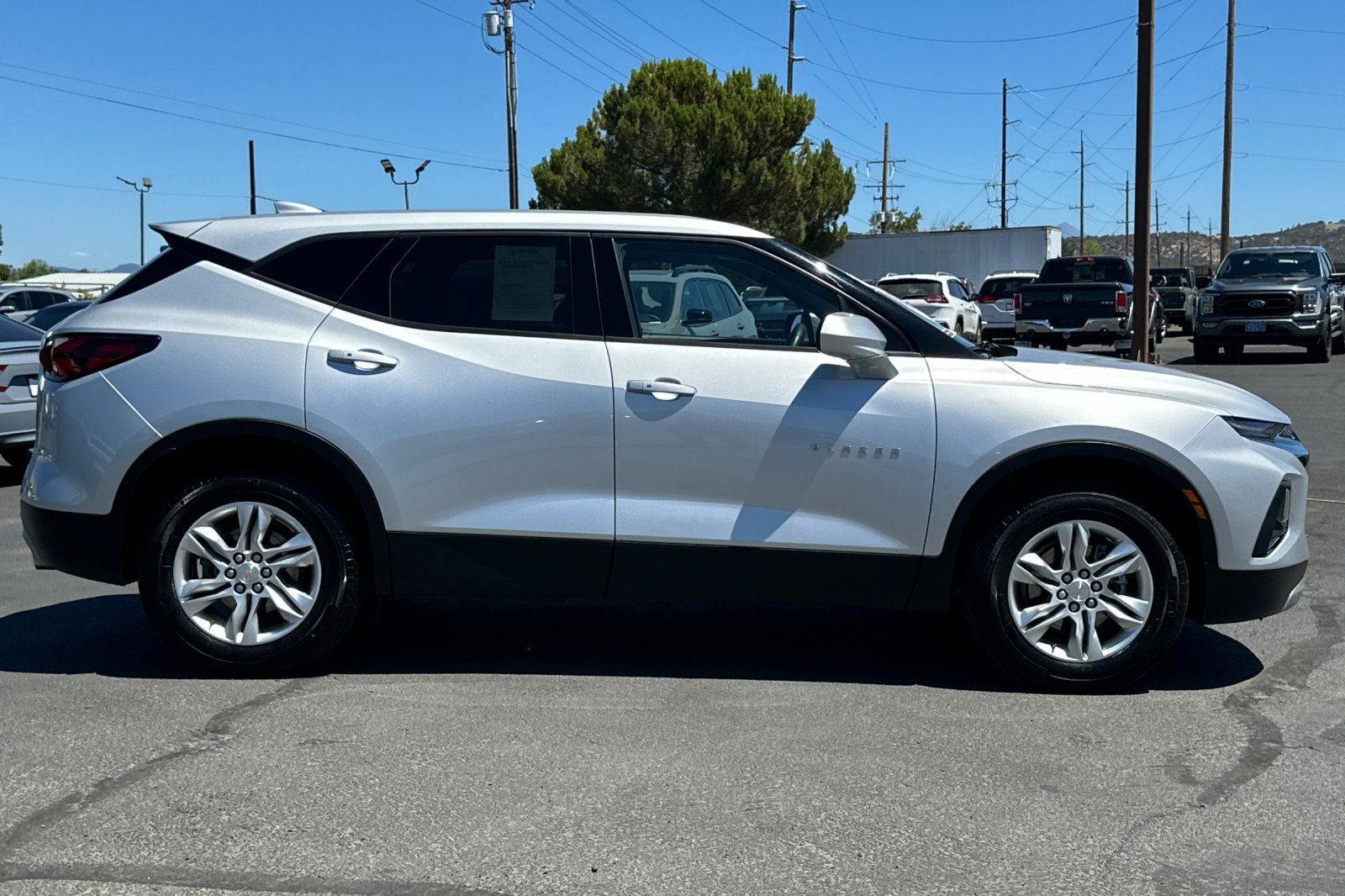 Used 2021 Chevrolet Blazer LT FWD image 3