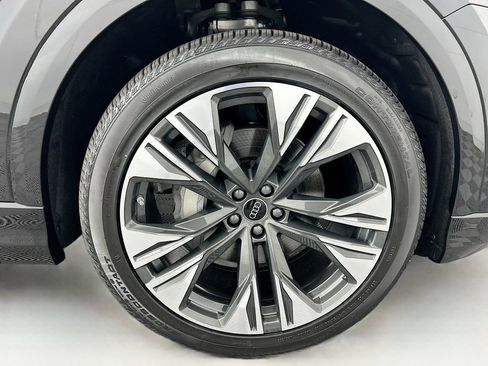 New 2026 Audi Q8 Premium Plus image 31