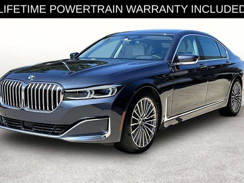 Used 2020 BMW 740i w/ Premium Package RWD image 12