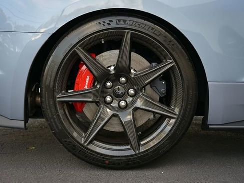 Used 2022 Ford Mustang Shelby GT500 w/ Carbon Fiber Track Pack image 17