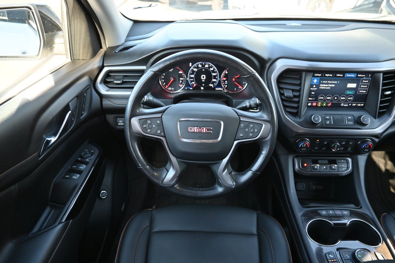 Used 2021 GMC Acadia AT4 w/ Technology Package AWD/4WD image 9