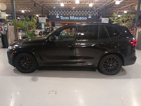 Used 2026 BMW X5 xDrive40i w/ M Sport Package AWD/4WD image 21