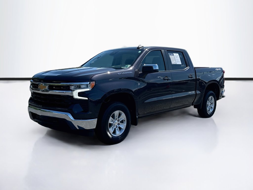 Used 2023 Chevrolet Silverado 1500 LT AWD/4WD image 3