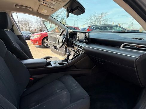 Used 2022 Kia K5 LXS image 12