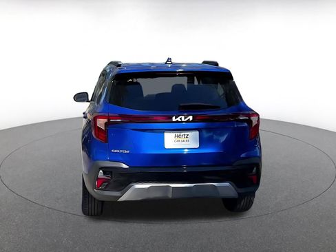 Used 2025 Kia Seltos S image 12