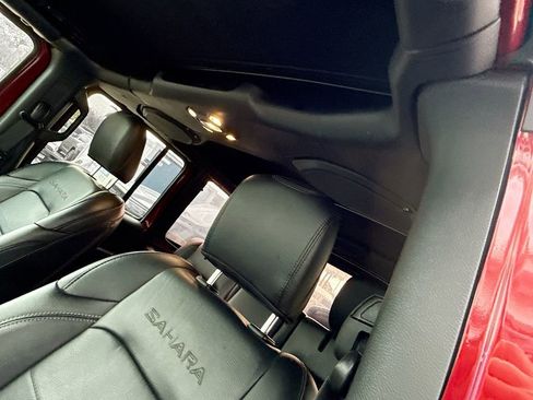 Used 2021 Jeep Wrangler Unlimited Sahara w/ Cold Weather Group image 20