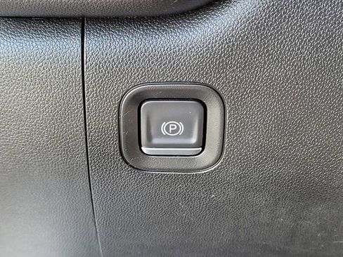 Used 2022 Chevrolet Silverado 1500 Custom w/ Rally Edition image 16