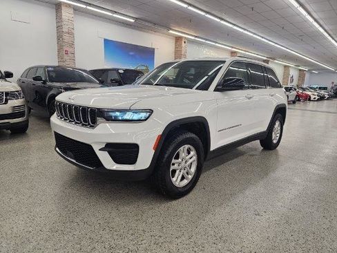 Used 2023 Jeep Grand Cherokee Laredo w/ Luxury Tech Group I image 1