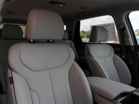 New 2025 Hyundai Palisade SEL image 24
