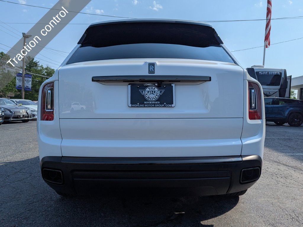 Used 2022 Rolls-Royce Cullinan Black Badge AWD/4WD image 11