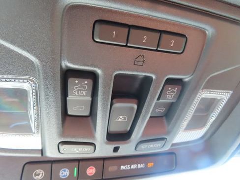Used 2025 GMC Sierra 1500 Denali Ultimate AWD/4WD image 44