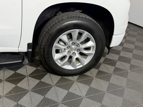 Used 2025 Chevrolet Silverado 1500 Custom AWD/4WD image 13