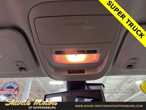 Used 2017 GMC Canyon SLT w/ Driver Alert Package image 21