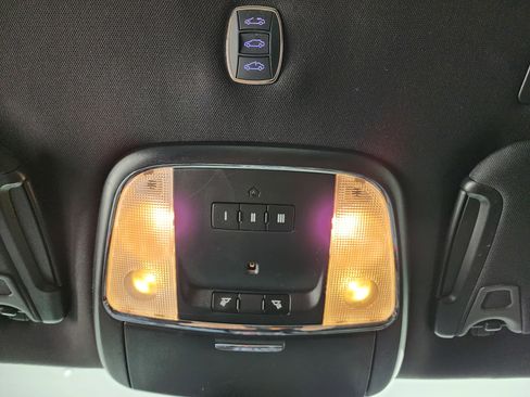 Used 2017 Dodge Charger SXT w/ AWD Plus Group image 44