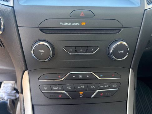 Used 2018 Ford Edge SEL w/ Equipment Group 201A image 15