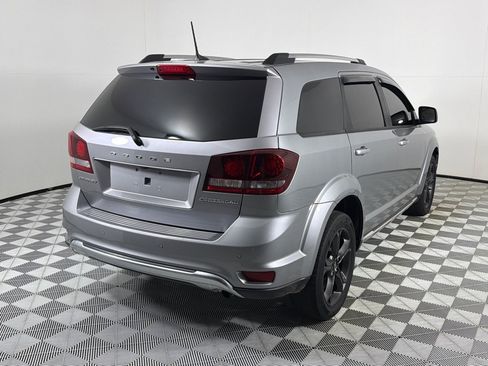 Used 2020 Dodge Journey Crossroad w/ Popular Equipment Group FWD image 5