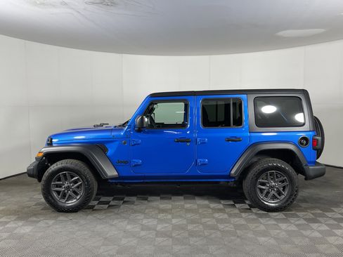 Used 2024 Jeep Wrangler Sport S image 3