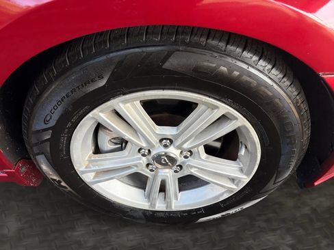 Used 2013 Ford Mustang Coupe RWD image 34