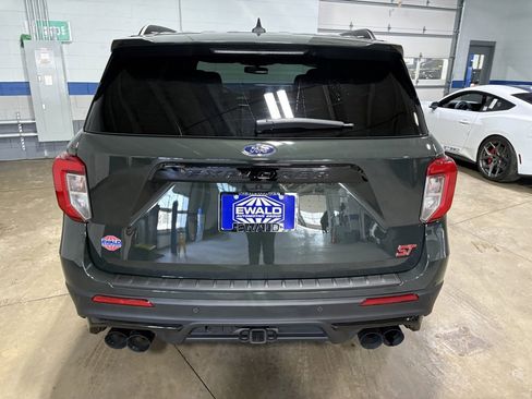 Used 2023 Ford Explorer ST w/ Equipment Group 401A image 7