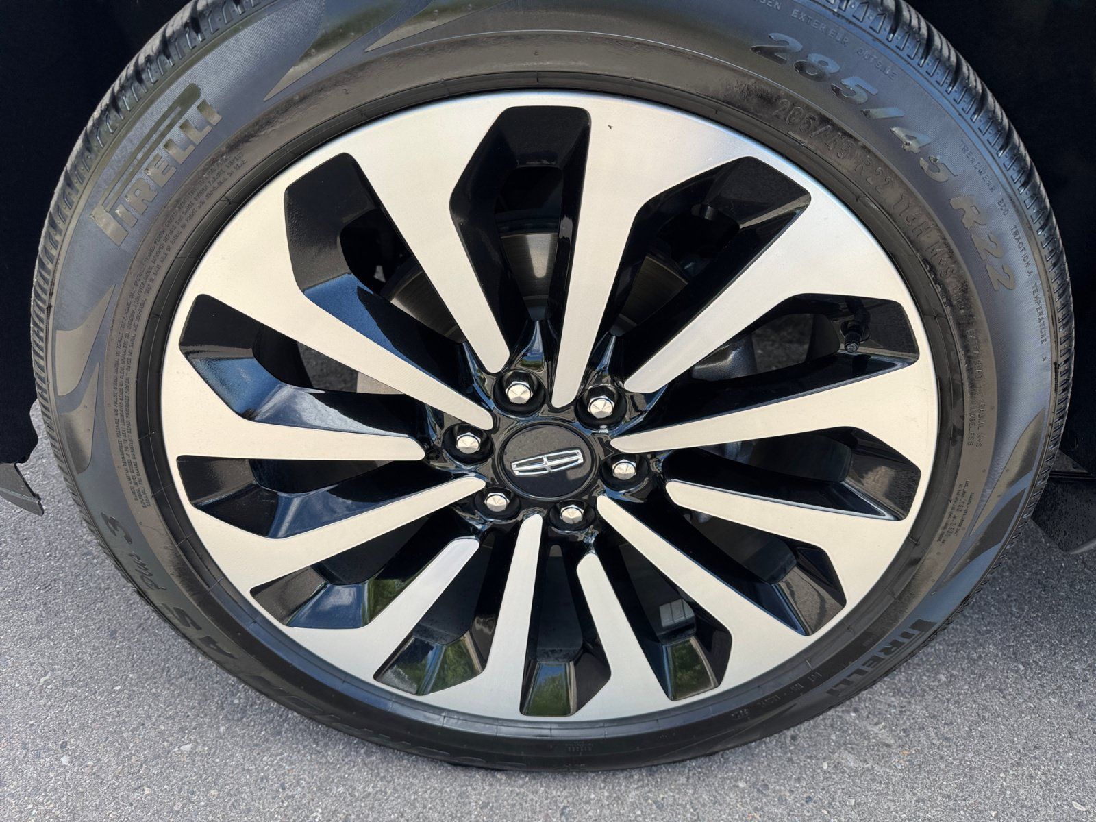 Used 2023 Lincoln Navigator Reserve RWD image 26