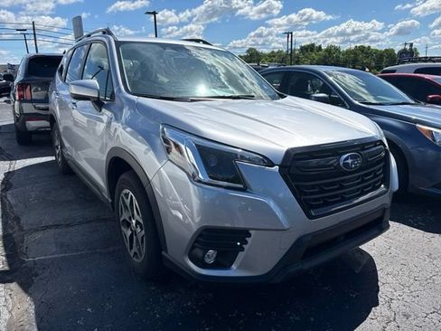 Used 2024 Subaru Forester Premium AWD/4WD image 1