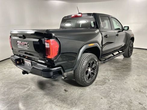 Used 2024 GMC Canyon Elevation w/ Trailering Package image 8