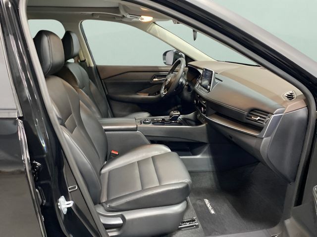Certified 2023 Nissan Rogue SV w/ SV Premium B Package AWD/4WD image 19