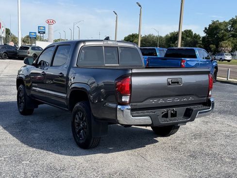 Used 2022 Toyota Tacoma SR5 RWD image 7