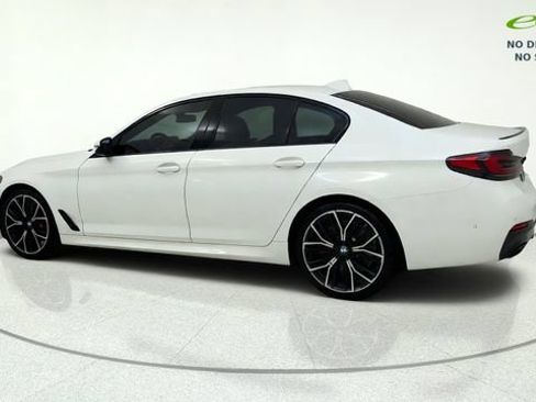 Used 2023 BMW 530i w/ M Sport Package RWD image 4