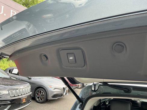 Used 2018 INFINITI QX60 Luxe AWD/4WD image 32