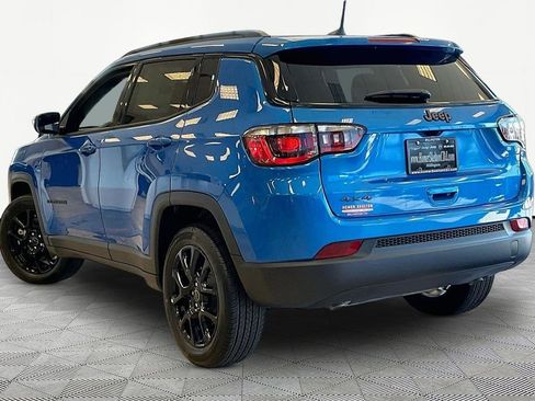 New 2026 Jeep Compass Latitude image 3
