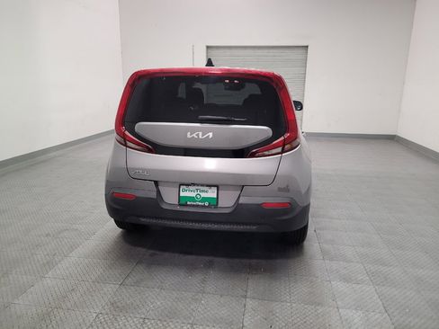Used 2022 Kia Soul LX w/ Technology Package FWD image 7