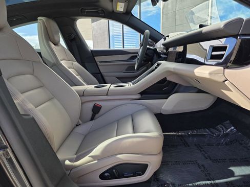 Used 2025 Porsche Taycan 4S image 32