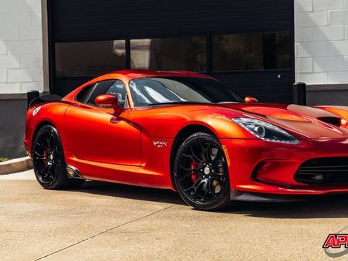 Used 2015 Dodge Viper w/ Quick Order Package 22J GT RWD image 48
