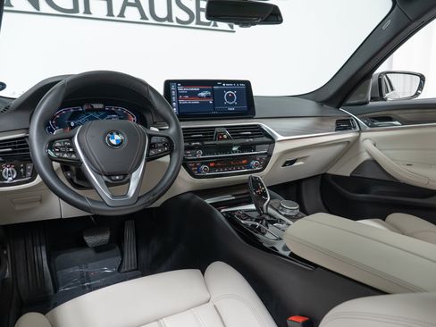 Used 2022 BMW 540i xDrive w/ Premium Package AWD/4WD image 16