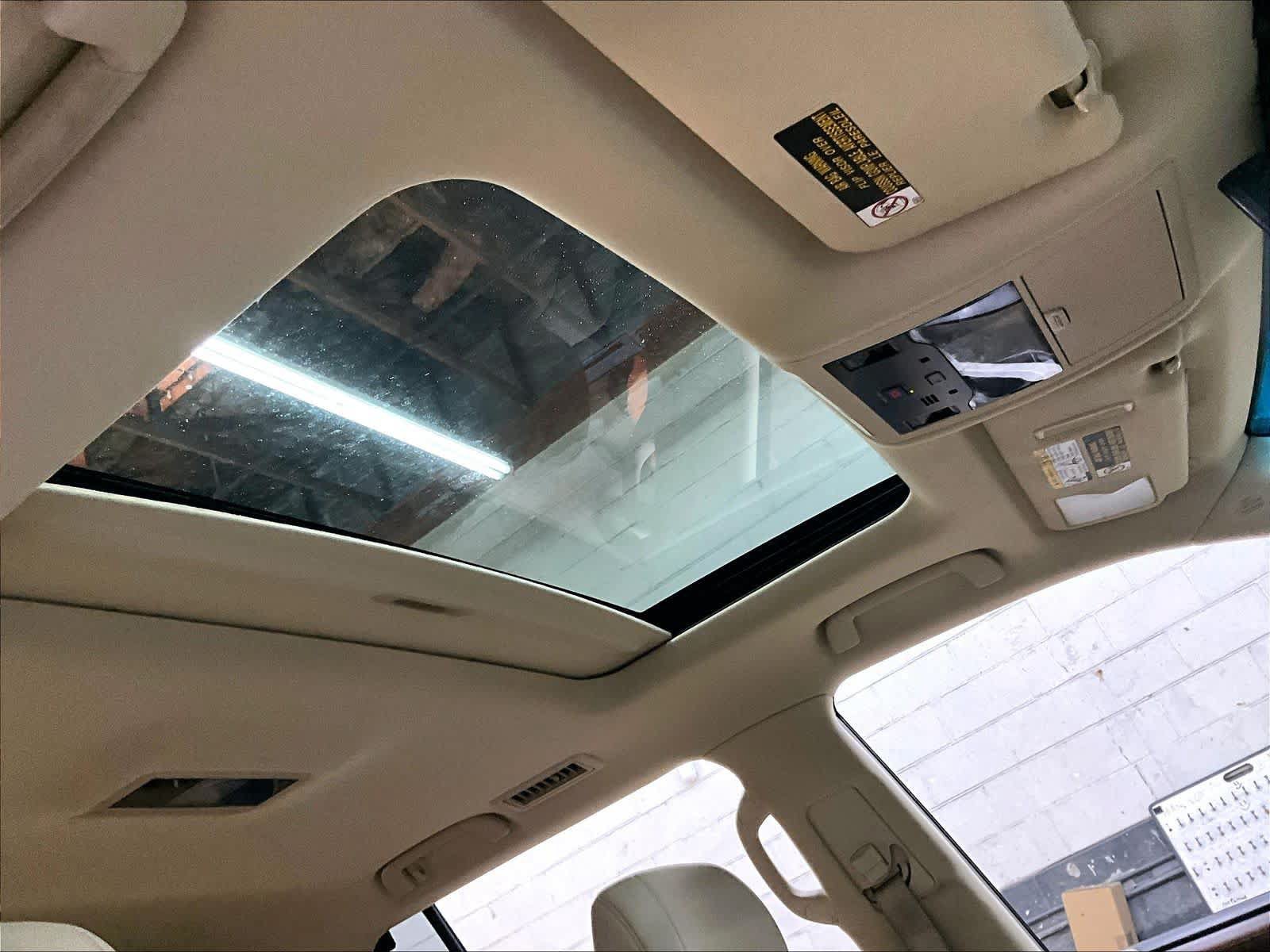 Used 2019 Lexus LX 570 4WD w/ Luxury Package image 26