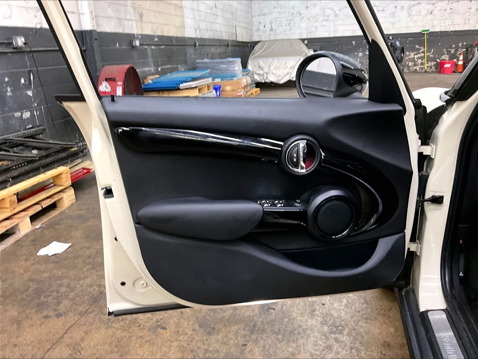 Used 2019 MINI Cooper S FWD image 25