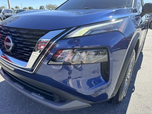 Used 2022 Nissan Rogue S image 10