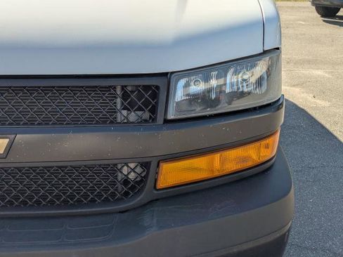 Used 2021 Chevrolet Express 2500 w/ Driver Convenience Package image 11