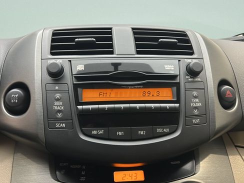 Used 2011 Toyota RAV4 4WD w/ Base L4 Extra Value Pkg image 26
