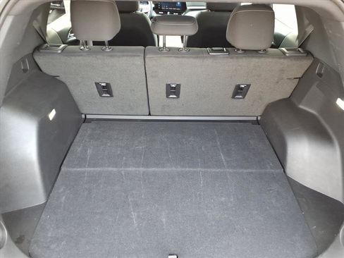 Used 2025 Chevrolet Equinox LT AWD/4WD image 8