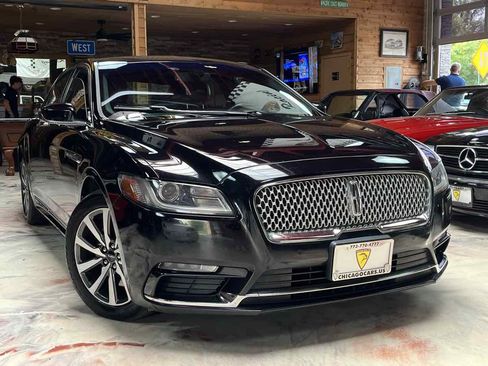 Used 2018 Lincoln Continental Premiere AWD/4WD image 4