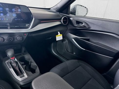New 2026 Chevrolet Trax RS image 22