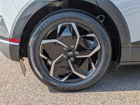 Certified 2023 Hyundai Ioniq 5 SE image 9