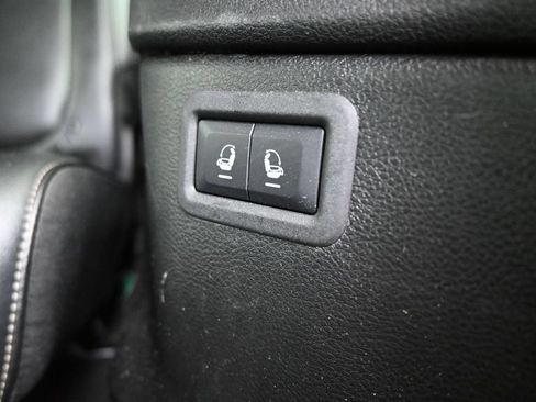 Used 2024 Jeep Wagoneer L Series III w/ Flexible Seating Group AWD/4WD image 28