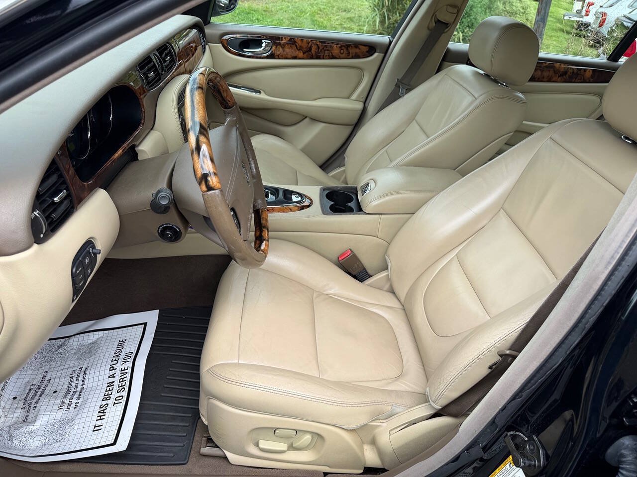 Used 2005 Jaguar XJ8 RWD image 11