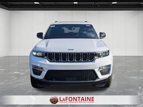 New 2025 Jeep Grand Cherokee Limited w/ Luxury Tech Group II image 8