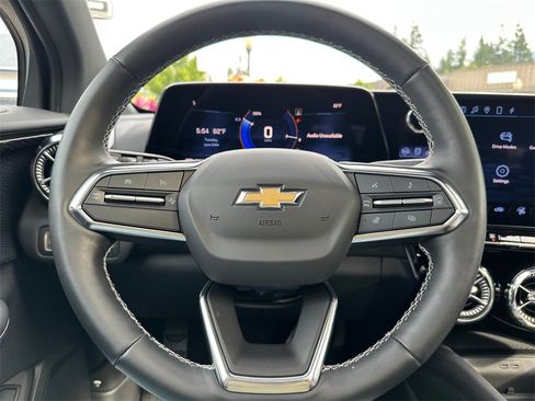 Used 2024 Chevrolet Blazer EV LT image 25